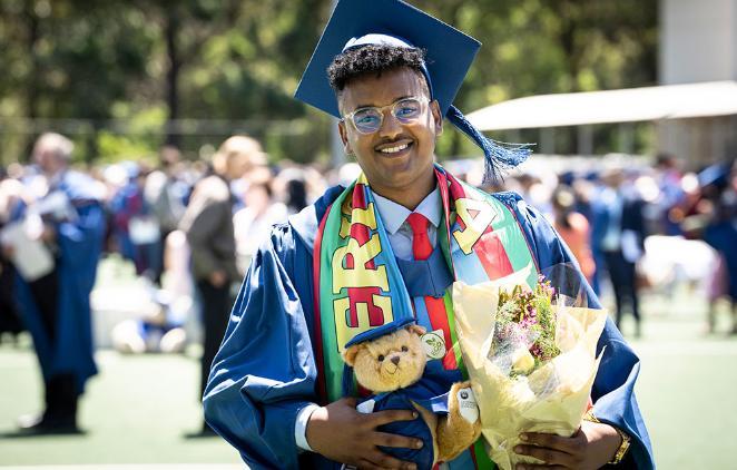 Teklemariam Mengistu at UOW graduation